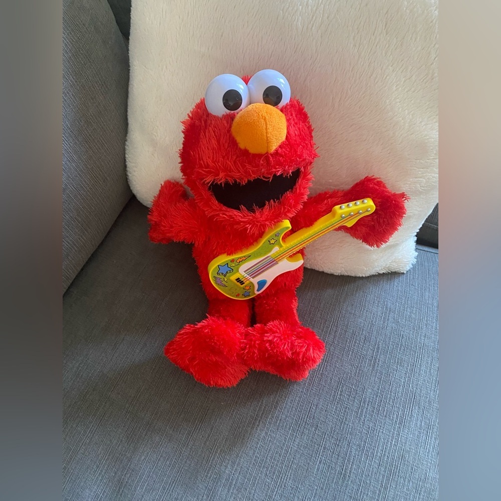 Sesame Street Elmo Rock & Rhyme 14” - Picture 2 of 4